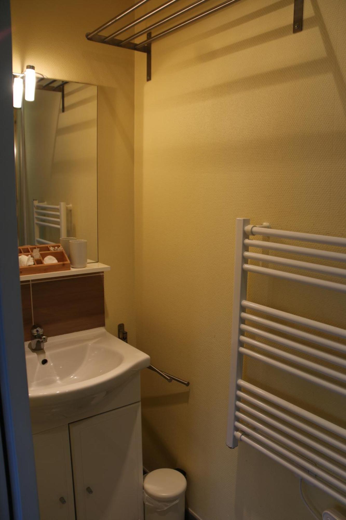 Maison Au Calme 2 Chambres Centre De קאין מראה חיצוני תמונה